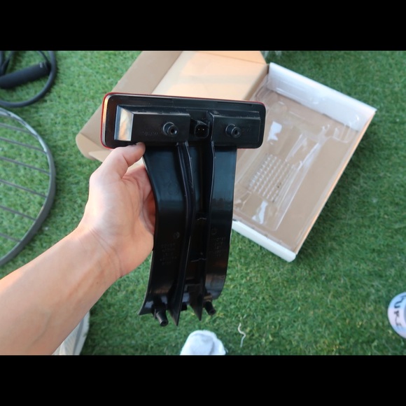 Jeep Wrangler Break Light - Picture 4 of 4